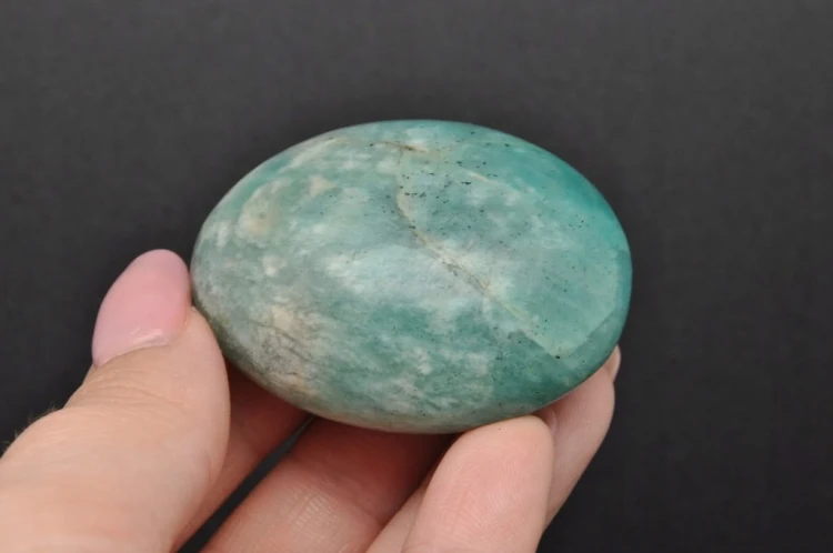 * AMAZONIT MADAGASKAR SZLIFOWANY ZACHWYCAJĄCY MINERAŁ DO MASAŻU NR APG08 *