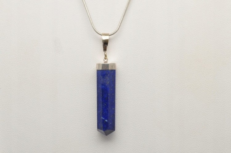 * LAPIS LAZULI ZAWIESZKA NIEBIESKI OKAZ Z BŁYSZCZĄCYMI DROBINAMI NR 10 *