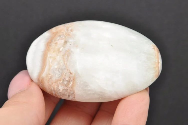 * KALCYT KARAIBSKI PAKISTAN NIESAMOWITY EFEKTOWNY MINERAŁ NATURALNY GKK01 *