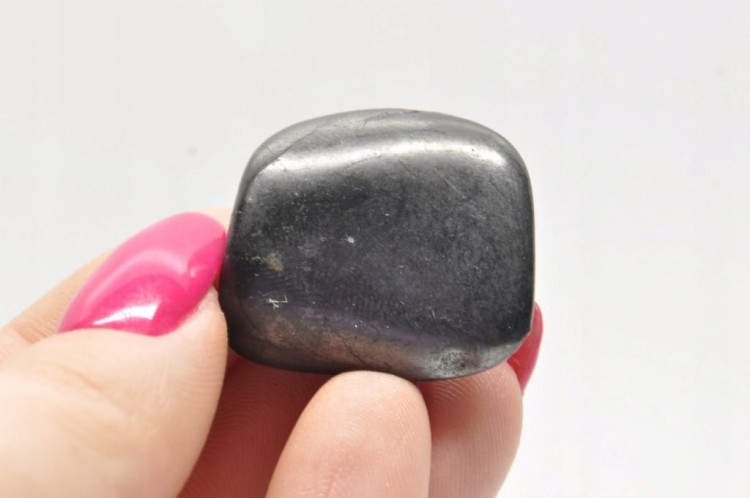 * SZUNGIT ROSJA BARDZO DOBRA JAKOŚĆ ŚWIETNY POLER MINERAŁ NR 5 *
