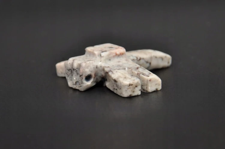 * STEATYT KAMIEŃ MYDLANY FIGURKA WAŻKA RECZNIE ROBIONA FIGURKA NR 41 *