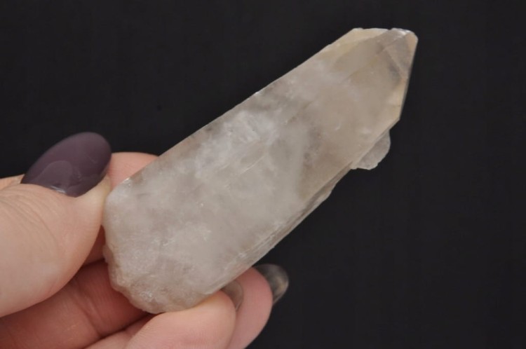* KRYSZTAŁ GÓRSKI ZJAWISKOWY KAMIEŃ NATURALNY CIEKAWY KSZTAŁT NR 3 *