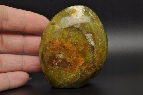 * OPAL ZIELONY MADAGASKAR ZIELONY KOLOR CIEKAWY KSZTAŁT ORAZ WZÓR NR 9 *