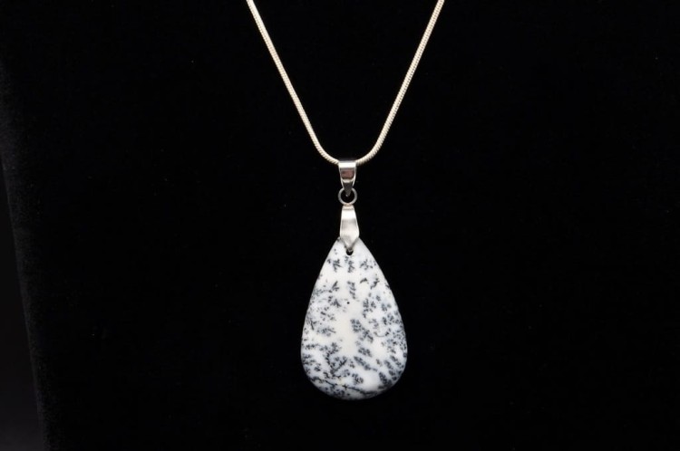 * OPAL DENDRYTOWY KAMIEŃ NATURALNY ZAWIESZKA W KSZTAŁCIE ŁEZKI NR 11 *