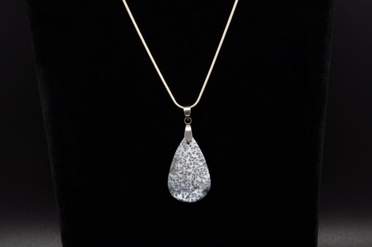 * OPAL DENDRYTOWY KAMIEŃ NATURALNY ZAWIESZKA W KSZTAŁCIE ŁEZKI NR 11 *