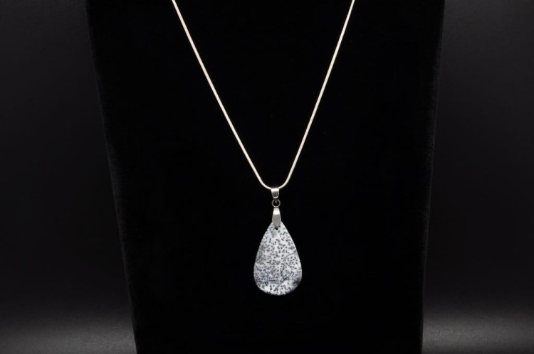 * OPAL DENDRYTOWY KAMIEŃ NATURALNY ZAWIESZKA W KSZTAŁCIE ŁEZKI NR 11 *