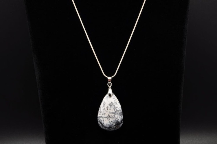 * OPAL DENDRYTOWY ZAWIESZKA KAMIEŃ NATURALNY EFEKTOWNY WZÓR NR 5 *