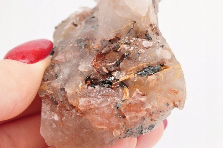 * KWARC Z RUTYLEM NATURALNY MINERAŁ FANTASTYCZNY DO DEKORACJI NR 5 *