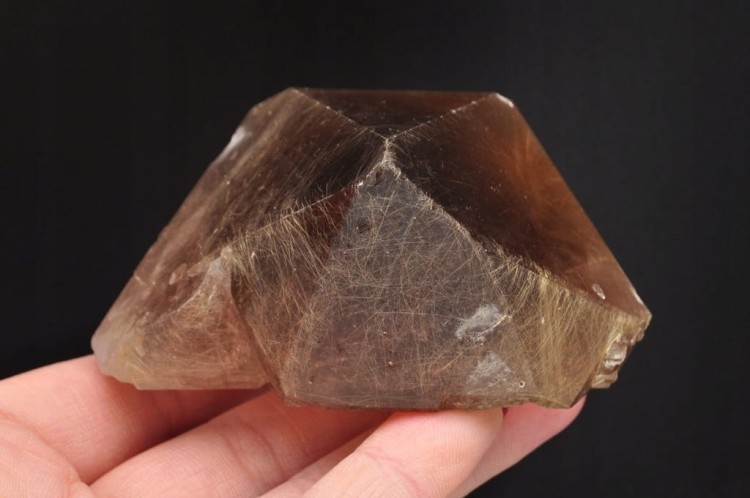 * KWARC Z RUTYLEM ŚLICZNY MINERAŁ ZJAWISKOWE INKLUZJE RUTYLU NR 1 *