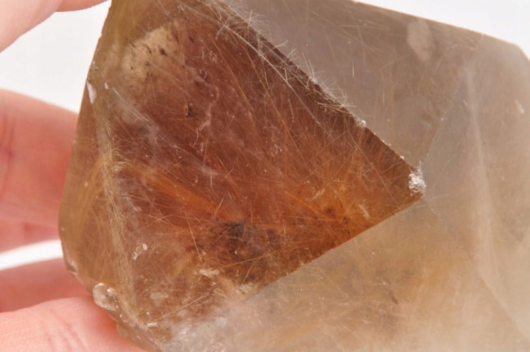 * KWARC Z RUTYLEM ŚLICZNY MINERAŁ ZJAWISKOWE INKLUZJE RUTYLU NR 1 *
