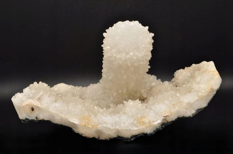 * CHALCEDON BRAZYLIA NATURALNY MINERAŁ INTERESUJĄCY KSZTAŁT DUŻY OKAZ NR 1