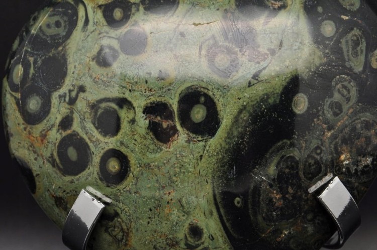 * JASPIS KAMBABA MADAGASKAR SERCE PIĘKNY KOLOR CIEKAWY MINERAŁ NATURALNY 1