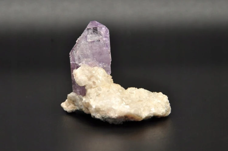 * AMETYST KRYSZTAŁ NA MATRIXIE MEKSYK PRZEPIĘKNY MINERAŁ NR 1 *