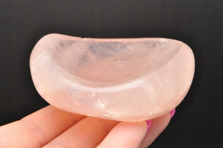 * KWARC RÓŻOWY POLEROWANA MAŁA MISKA PIĘKNY RÓŻOWY KOLOR OKAZ NR 4 *