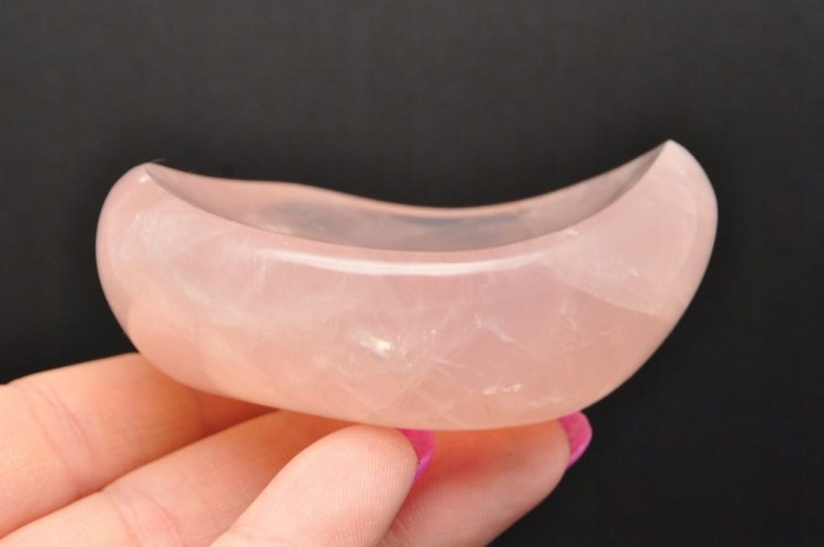 * KWARC RÓŻOWY POLEROWANA MAŁA MISKA PIĘKNY RÓŻOWY KOLOR OKAZ NR 4 *