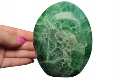 * FLUORYT MADAGASKAR MINERAŁ ZE ŚCIĘTĄ PODSTAWĄ PIĘKNA ZIELONA BARWA NR 1 *