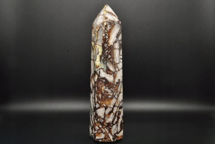 * CHALCEDON OPAL BREKCJA PIĘKNY OBELISK CIEKAWE POŁĄCZENIE MINERAŁÓW NR 1 *