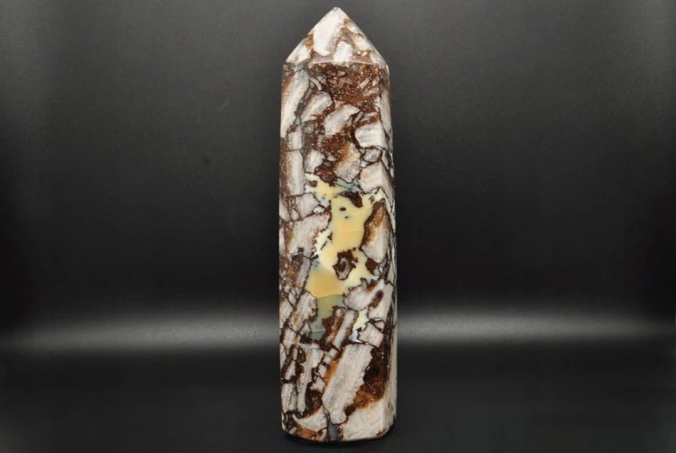 * CHALCEDON OPAL BREKCJA PIĘKNY OBELISK CIEKAWE POŁĄCZENIE MINERAŁÓW NR 1 *