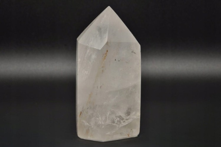 * KRYSZTAŁ GÓRSKI OBELISK WIEŻA SZLIFOWANA BEZBARWNY MINERAŁ NR 7 *