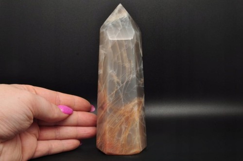 * KAMIEŃ SŁONECZNY ŚLICZNY OBELISK WIEŻA NATURALNY KAMIEŃ PIĘKNY BŁYSK NR 3