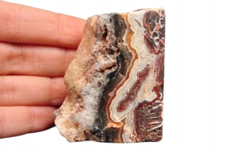 * AGAT CHINY UROKLIWY OKAZ NATURALNY MINERAŁ NR 2 *