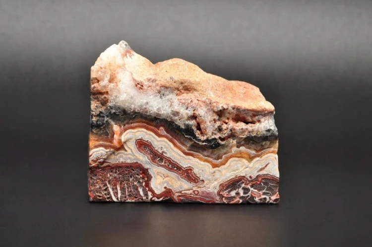 * AGAT CHINY UROKLIWY OKAZ NATURALNY MINERAŁ NR 2 *