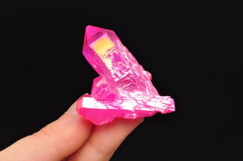 * KWARC RÓŻOWY PINK AURA KRYSZTAŁ GÓRSKI BRAZYLIA INTENSYWNA BARWA NR 9 *