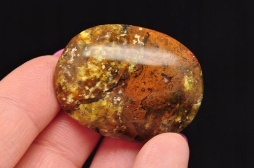 * OPAL ZIELONY MADAGASKAR ZIELONO-BRĄZOWY MINERAŁ INTERESUJĄCY WZÓR NR 1 *