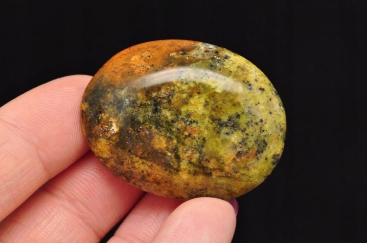 * OPAL ZIELONY MADAGASKAR KAMIEŃ NATURALNY DOSKONAŁY DO KOLEKCJI NR 2 *