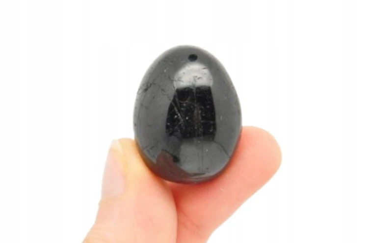 * TURMALIN CZARNY BRAZYLIA NATURALNY MINERAŁ SUPER JAKOŚĆ NR 4 *