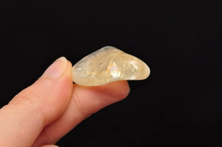 * CYTRYN UROKLIWY MINERAŁ PIĘKNA BARWA KAMIEŃ DO RĘKI NR CB06 *