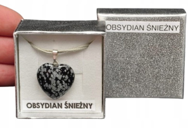 * OBSYDIAN ŚNIEŻNY ELEGANCKA ZAWIESZKA SERCE PRZEŚLICZNY WZÓR NR 74 *