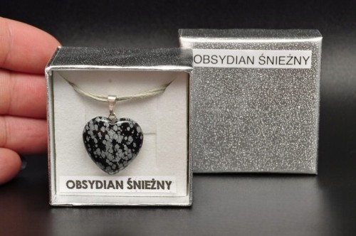 * OBSYDIAN ŚNIEŻNY ELEGANCKA ZAWIESZKA SERCE PRZEŚLICZNY WZÓR NR 74 *