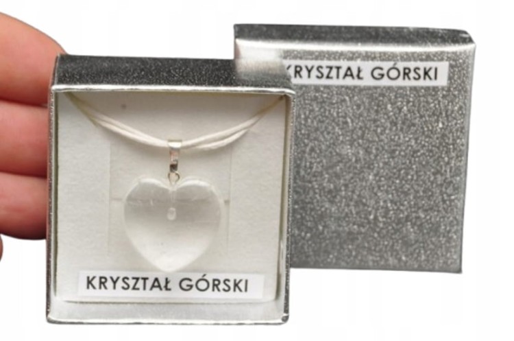 * KRYSZTAŁ GÓRSKI SERCE CZYSTY MINERAŁ DOSKONAŁA ZAWIESZKA W PUDEŁKU NR 87