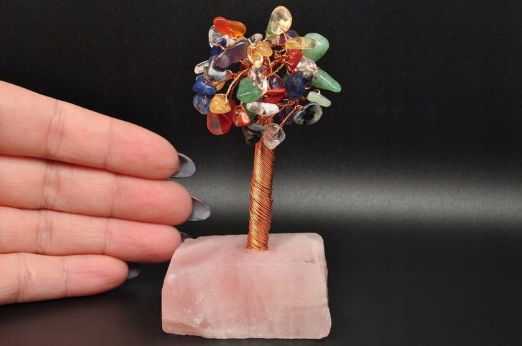 * DRZEWKO SZCZĘŚCIA KWARC RÓŻOWY MIX KILKA MINERAŁÓW KOLOROWE KAMIENIE 6 *