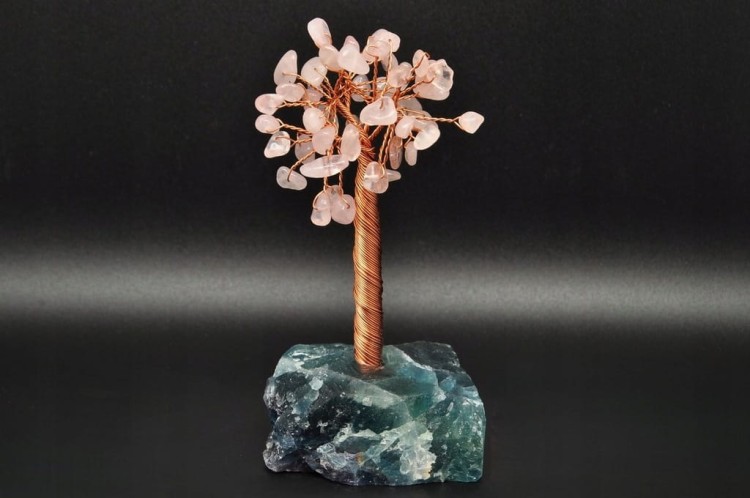 * DRZEWKO SZCZĘŚCIA CHINY FLUORYT KWARC RÓŻOWY ZJAWISKOWE MINERAŁY NR 3 *