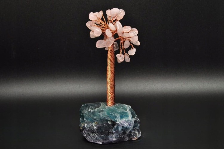 * DRZEWKO SZCZĘŚCIA CHINY FLUORYT KWARC RÓŻOWY ZJAWISKOWE MINERAŁY NR 3 *