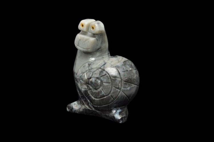 * STEATYT KAMIEŃ MYDLANY FIGURKA SZARY ŚLIMAK CIEKAWA RZEŹBA NR 11 *