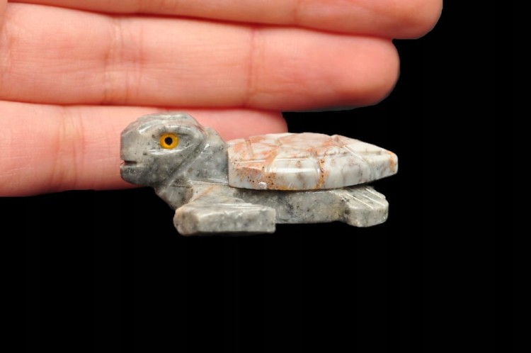 * STEATYT KAMIEŃ MYDLANY PERU UROKLIWA FIGURKA ŻÓŁW NA PREZENT NR 53 *