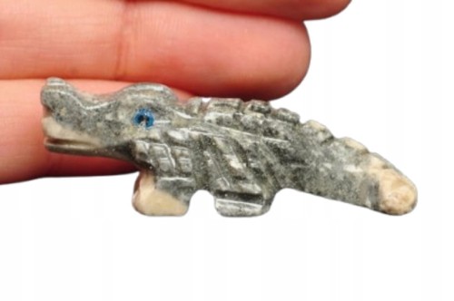 * STEATYT KAMIEŃ MYDLANY PERU UROKLIWA MAŁA FIGURKA KROKODYL NR 51 *