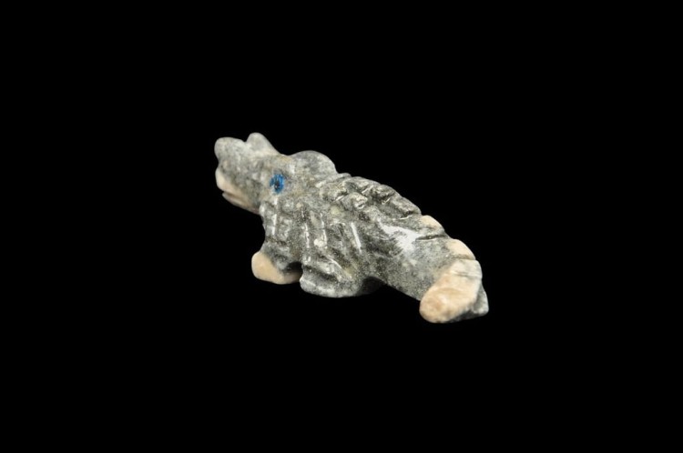 * STEATYT KAMIEŃ MYDLANY PERU UROKLIWA MAŁA FIGURKA KROKODYL NR 51 *