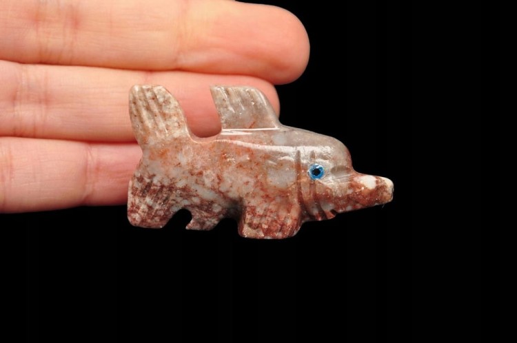 * STEATYT KAMIEŃ MYDLANY PERU FIGURKA RYBA CIEKAWA RZEŹBA NR 45 *