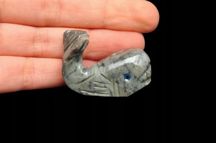 * STEATYT KAMIEŃ MYDLANY PERU MAŁA FIGURKA UROCZY WIELORYB NR 37 *