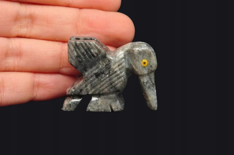 * STEATYT KAMIEŃ MYDLANY PERU FIGURKA PTAK CIEKAWY OKAZ NR 26 *