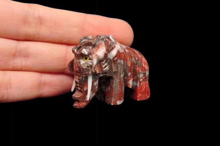 * STEATYT KAMIEŃ MYDLANY PERU FIGURKA MAMUT CIEMNA BARWA NR 20 *