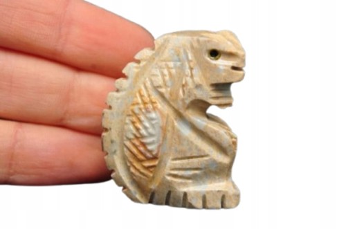 * STEATYT KAMIEŃ MYDLANY FIGURKA JASZCZURKA INTERESUJĄCY OKAZ NR 2 *