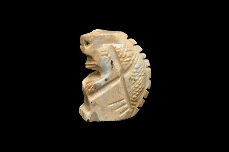 * STEATYT KAMIEŃ MYDLANY FIGURKA JASZCZURKA INTERESUJĄCY OKAZ NR 2 *