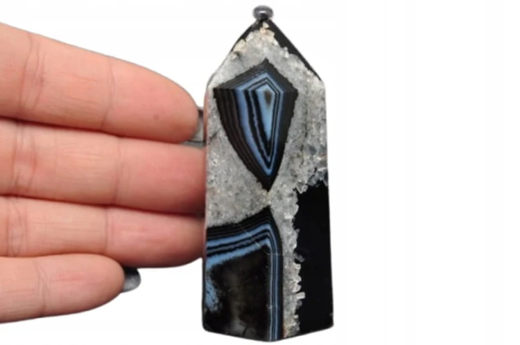 * AGAT MADAGASKAR STOJĄCY OBELISK CZARNA WIEŻA PERFEKCYJNY POLER NR 6 *