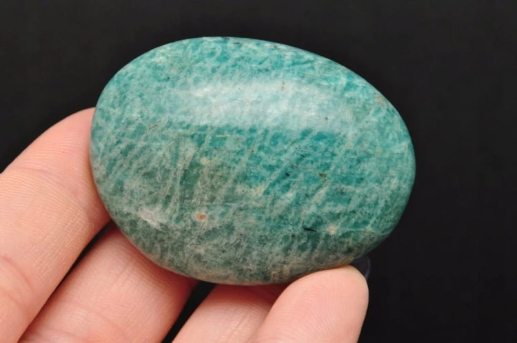 * AMAZONIT MADAGASKAR DO MASAŻU SZLIFOWANY MINERAŁ NR APG05 *