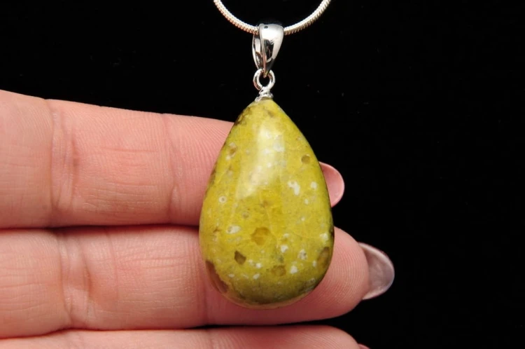 * OPAL ZIELONY ZAWIESZKA KAMIEŃ NATURALNY INTENSYWNA BARWA NR 14 *